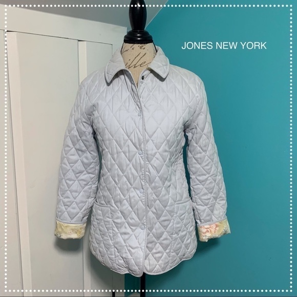 Jones NEW YORK Light Grey Quilted Jacket - Picture 2 of 10